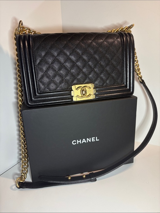 CHANEL Handbags - CHANEL carviar Black Quilted Leather Boy Flap Shoulder Bag with Gold Hardware